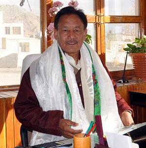 Govt sanctions 30 crore for blacktopping of leh roads